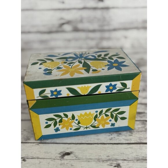 Syndicate Mfg Co Other - Vntge Retro Syndicate MFG Co Metal Tin Recipe Box Yellow & Blue Flowers-12